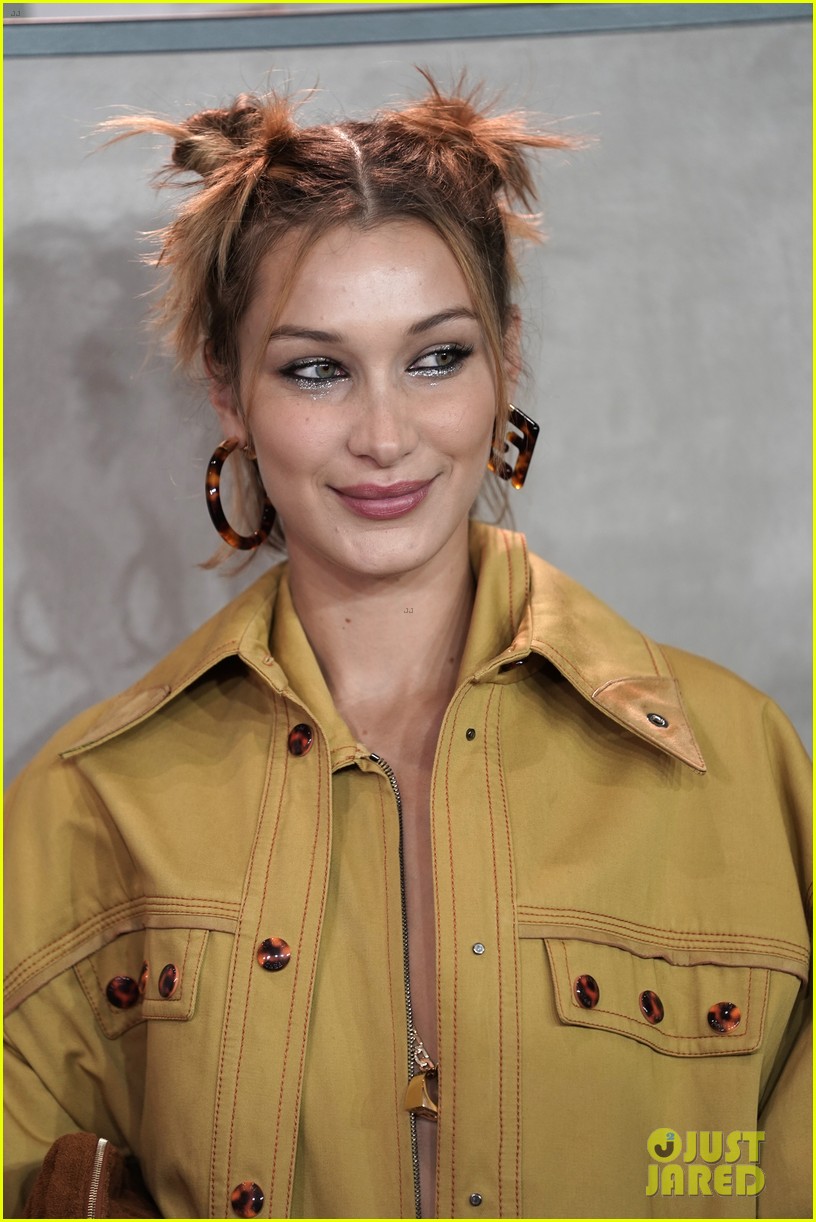 Kaia Gerber Felt Pressured To Have Long Hair