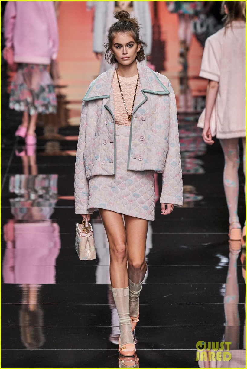 Kaia Gerber Felt Pressured To Have Long Hair