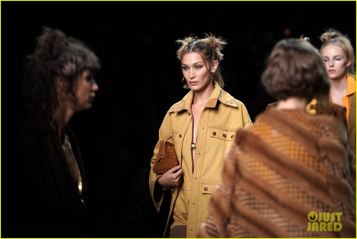 Kaia Gerber Felt Pressured To Have Long Hair