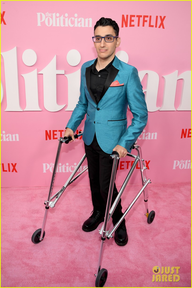 Ben Platt & Zoey Deutch Are Matchy-Matchy at 'Politician' Premiere!