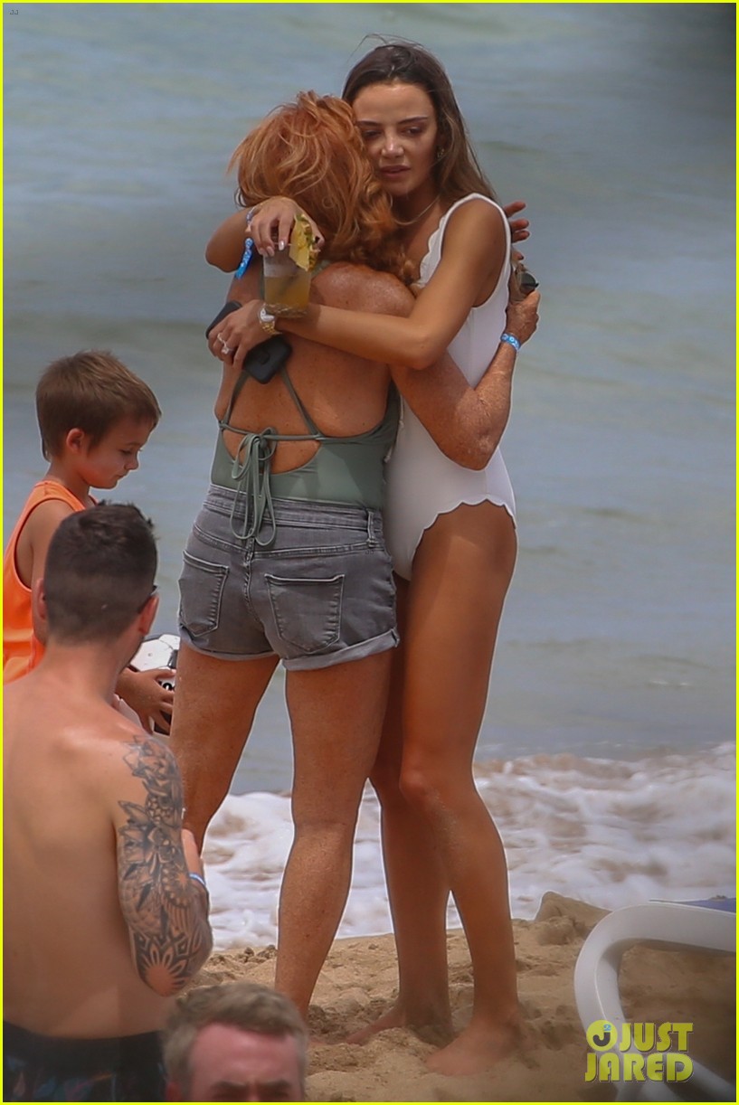 Nina Dobrev & Boyfriend Grant Mellon Hold Hands at Beach in Hawaii!