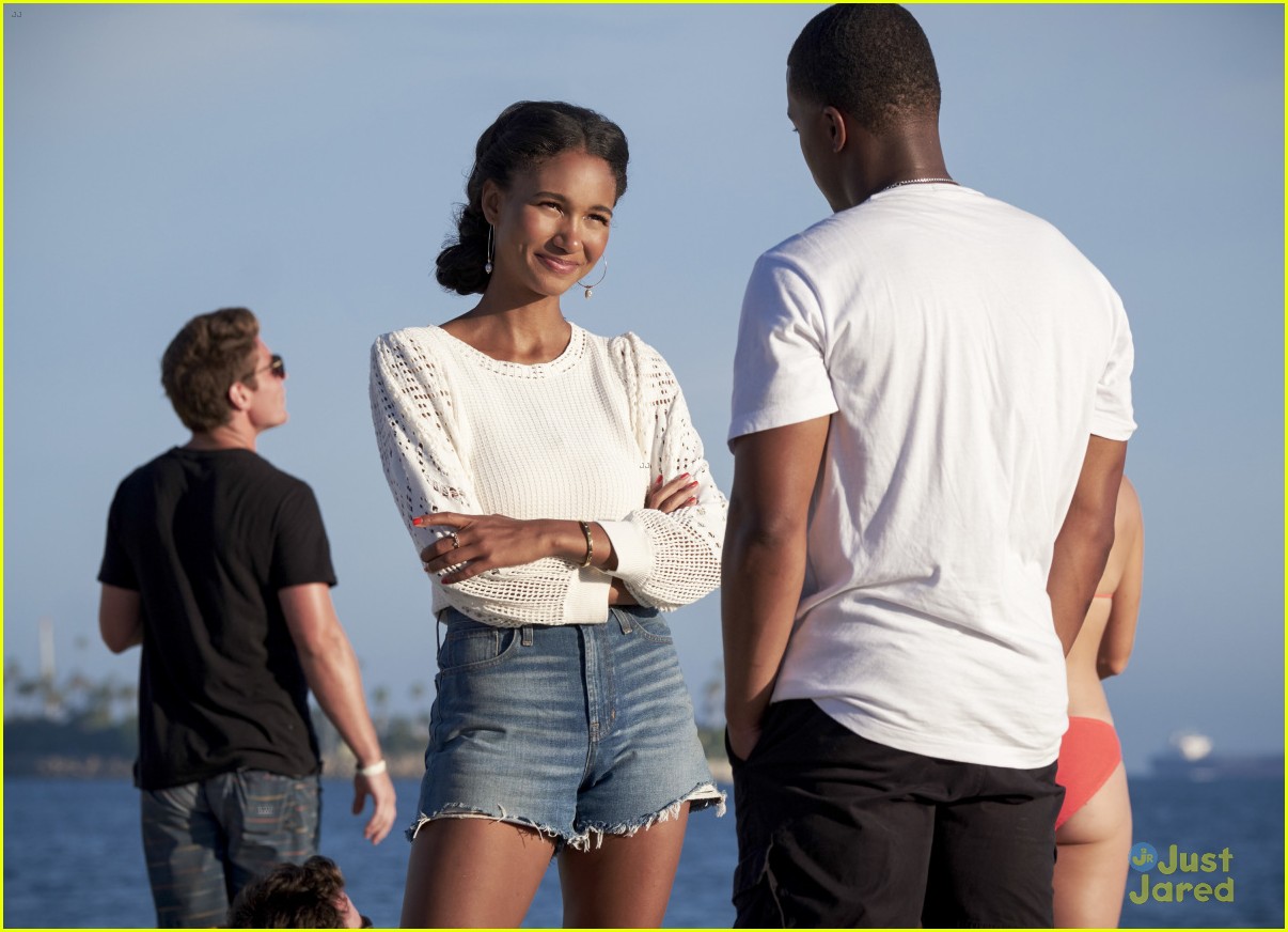 'All American' Season 2 Kicks Off With a Beach Party!