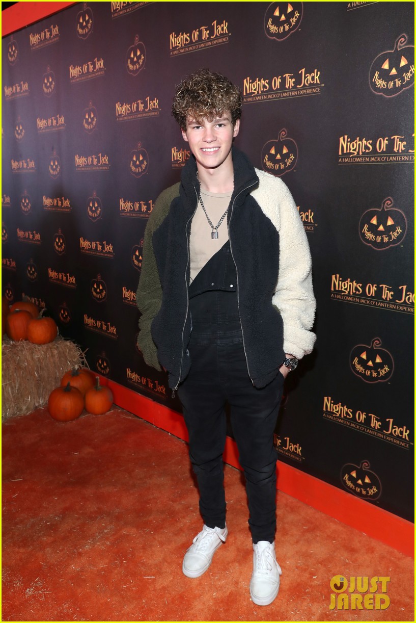 Anne Winters Celebrates Halloween Early After 'Grand Hotel' Cancellation