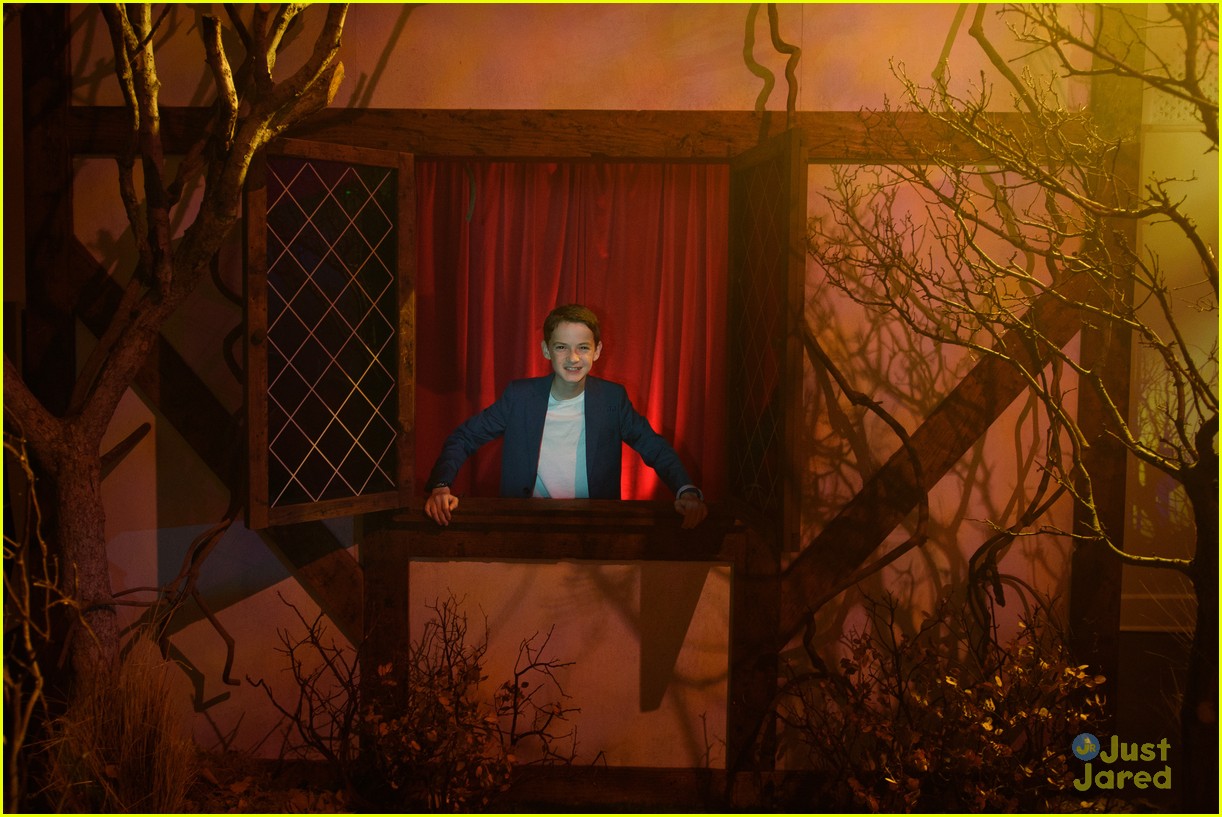Trevor Jackson & Jordan Buhat Have 'Hocus Pocus' Fun at Freeform's Halloween House