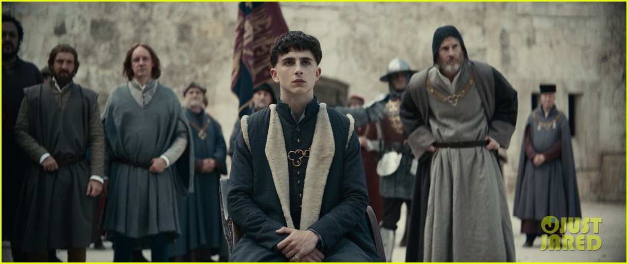 Timothee Chalamet Goes To War in Final Trailer For 'The King' - Watch Now!