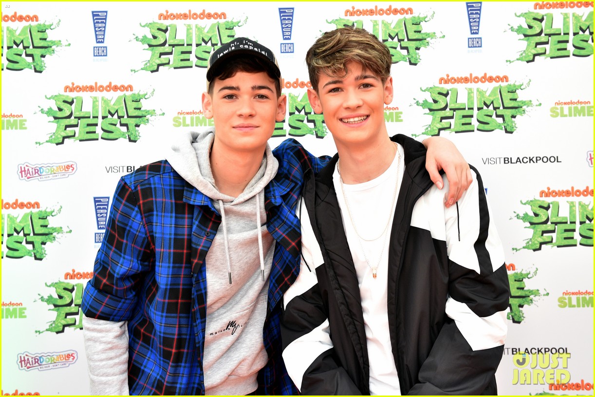 Kira Kosarin, Max & Harvey, & New Hope Club Hit the Nickelodeon Slimefest Orange Carpet!