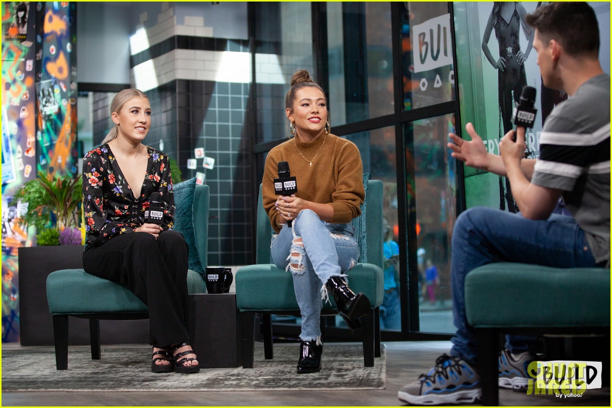 Maddie & Tae Release New Song & Video: 'Everywhere I'm Goin'' - Watch Now!