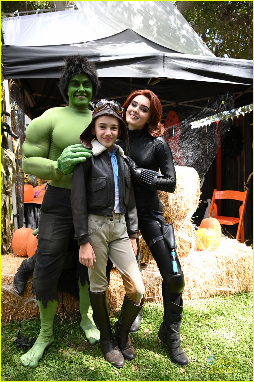 Meg Donnelly & Peyton Meyer Dress Up As This Marvel Could've Been Couple For Halloween on 'American Housewife'!