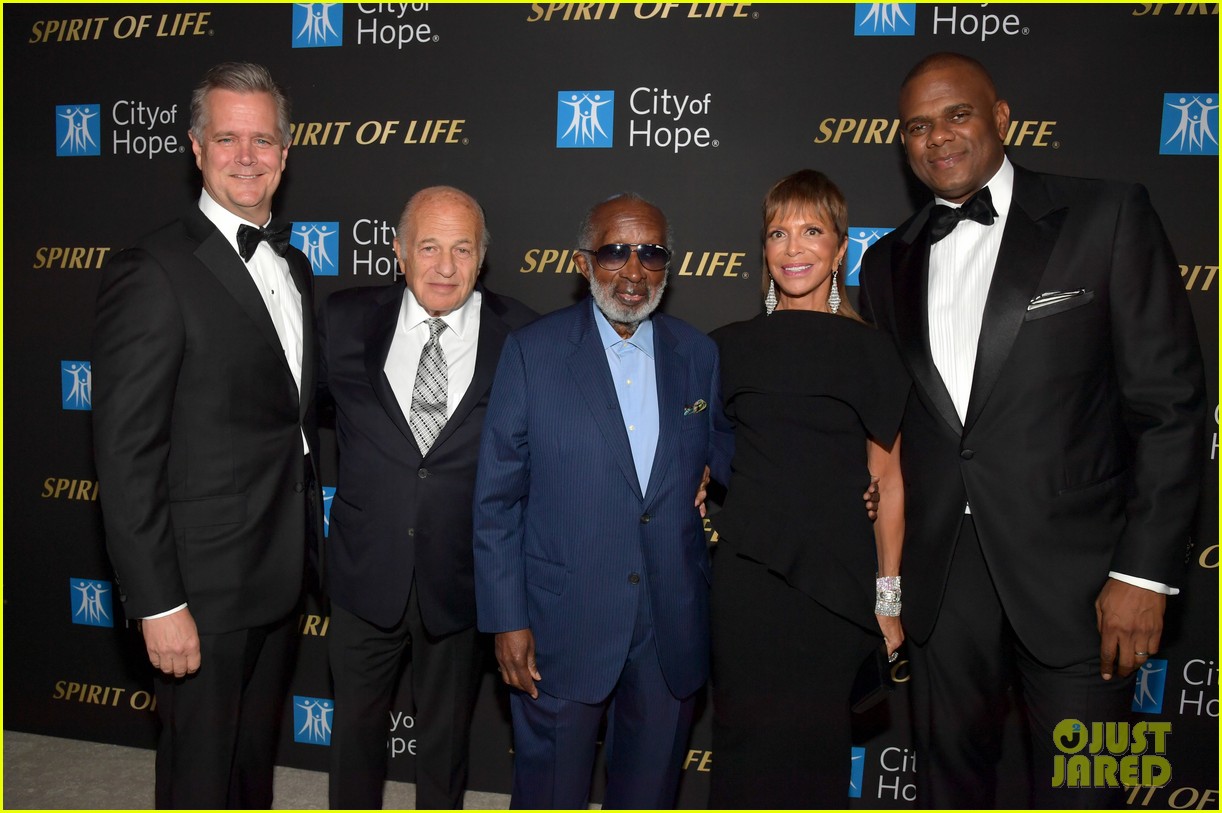 Meghan Trainor Couples Up With Husband Daryl Sabara For City of Hope's Spirit of Life Gala
