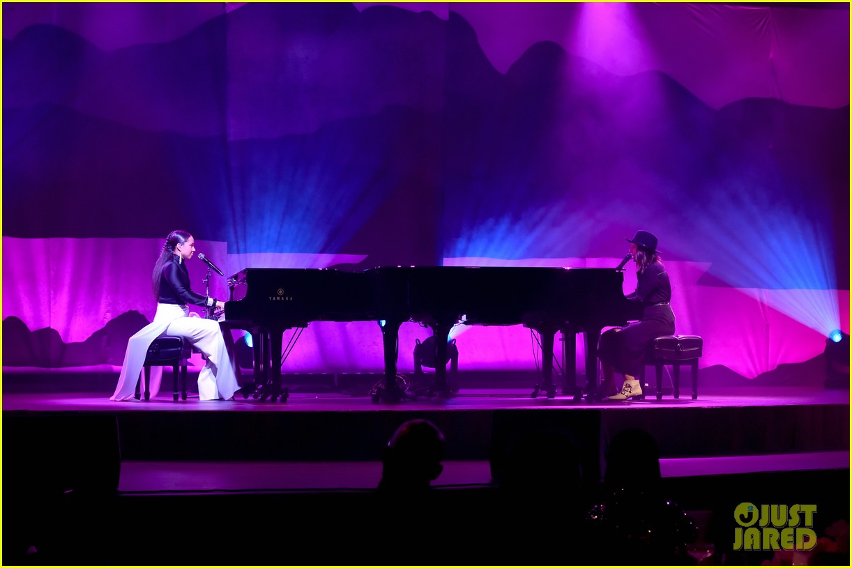 Meghan Trainor Couples Up With Husband Daryl Sabara For City of Hope's Spirit of Life Gala