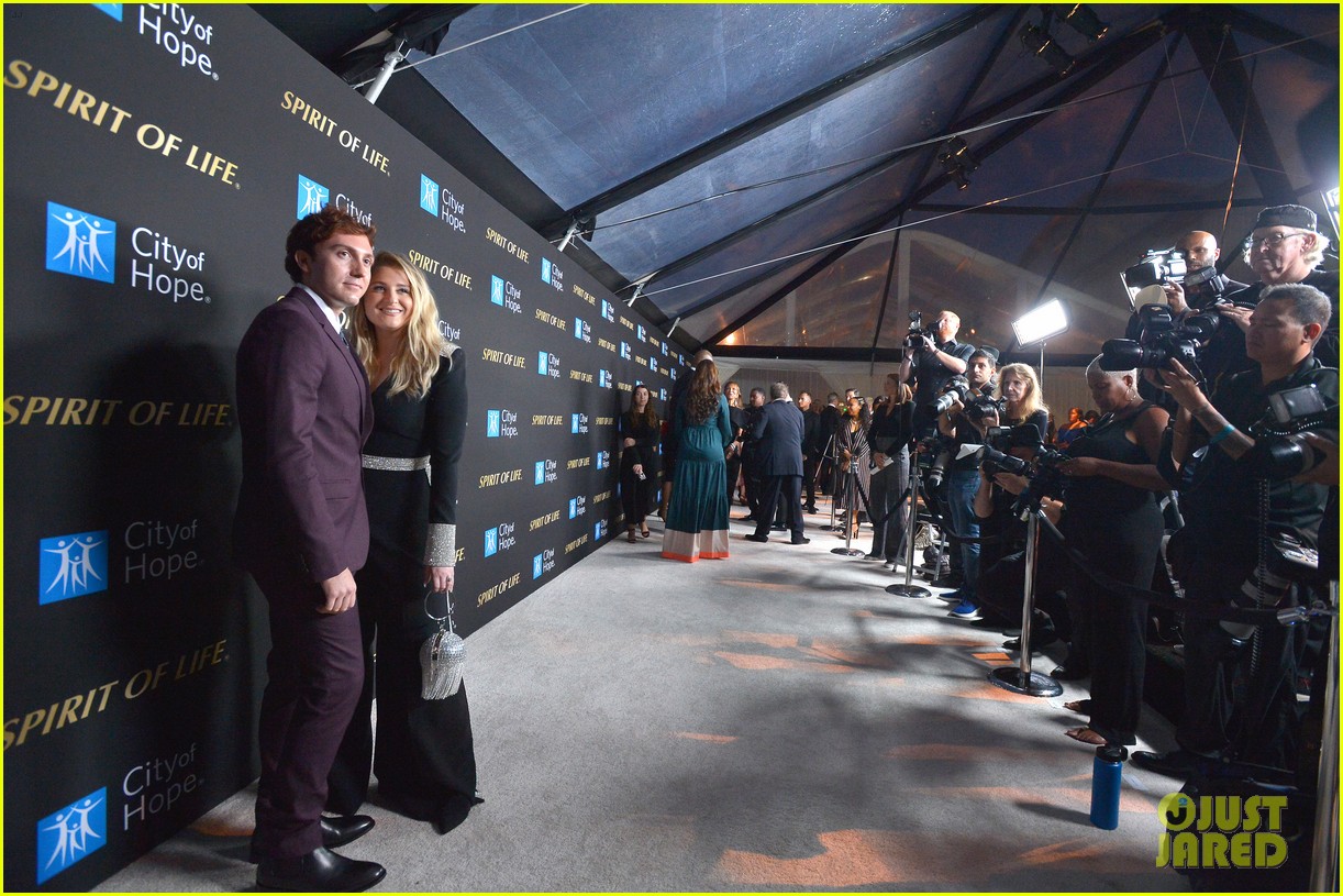Meghan Trainor Couples Up With Husband Daryl Sabara For City of Hope's Spirit of Life Gala