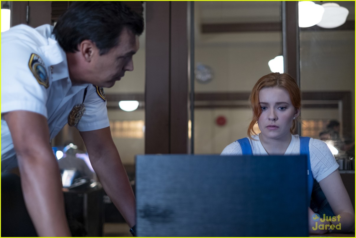 Kennedy McMann Says Her Nancy Drew is 'Extremely Fearless & Bold' In New Series