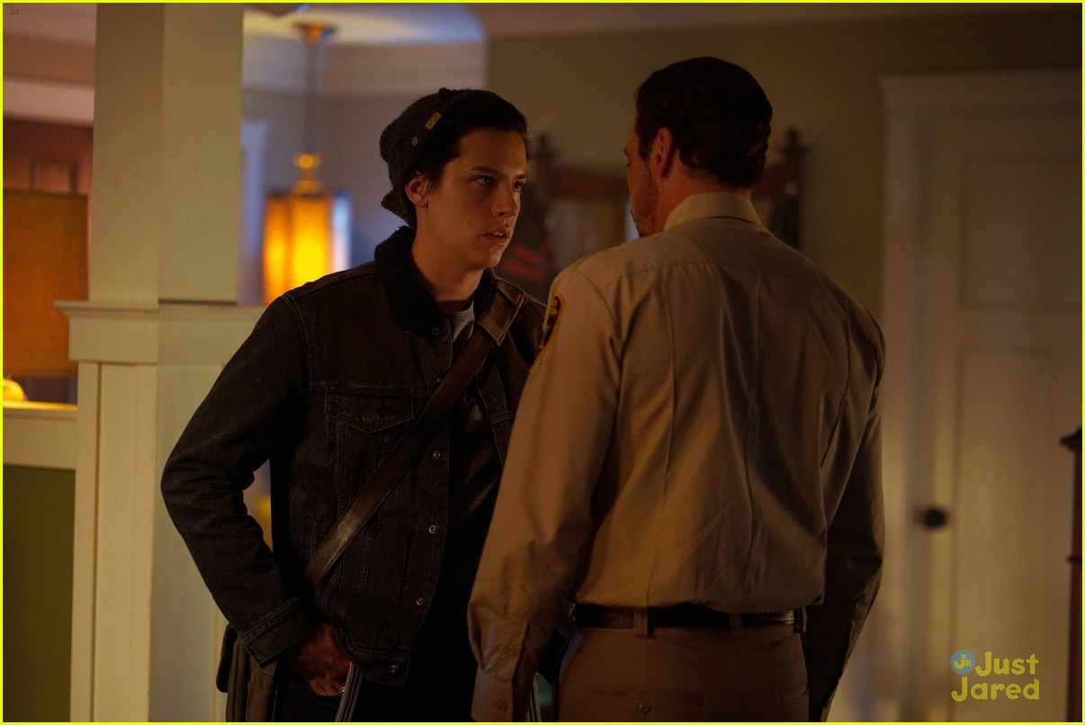 The Gang Is Headed Back To High School On Tonight's New 'Riverdale'