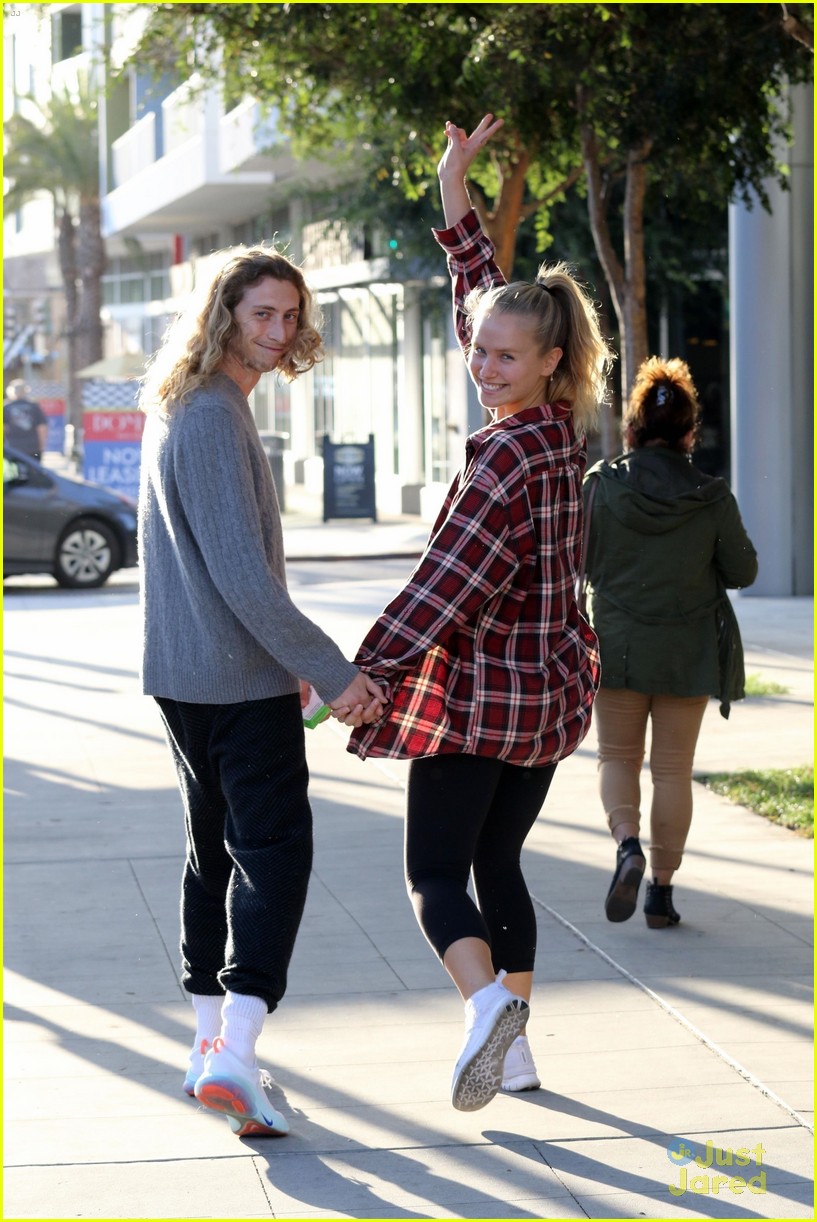Sailor Brinkley Cook Shares Sweet Kiss With Boyfriend Ben Sosne