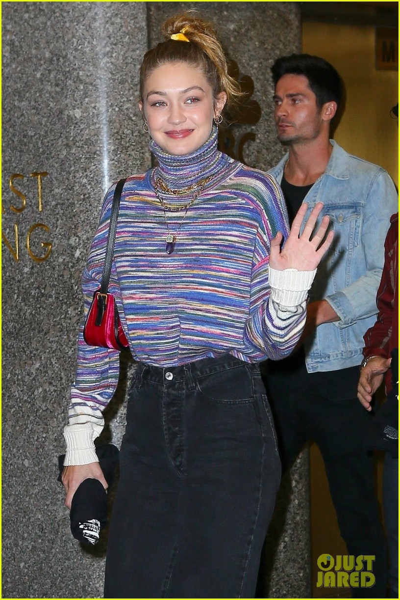 Taylor Swift & Joe Alwyn Couple Up For 'SNL' After-Party