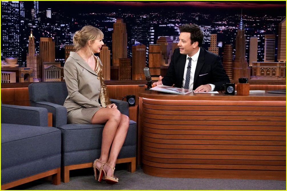Taylor Swift Will Sing a Song Live for the First Time on 'SNL'