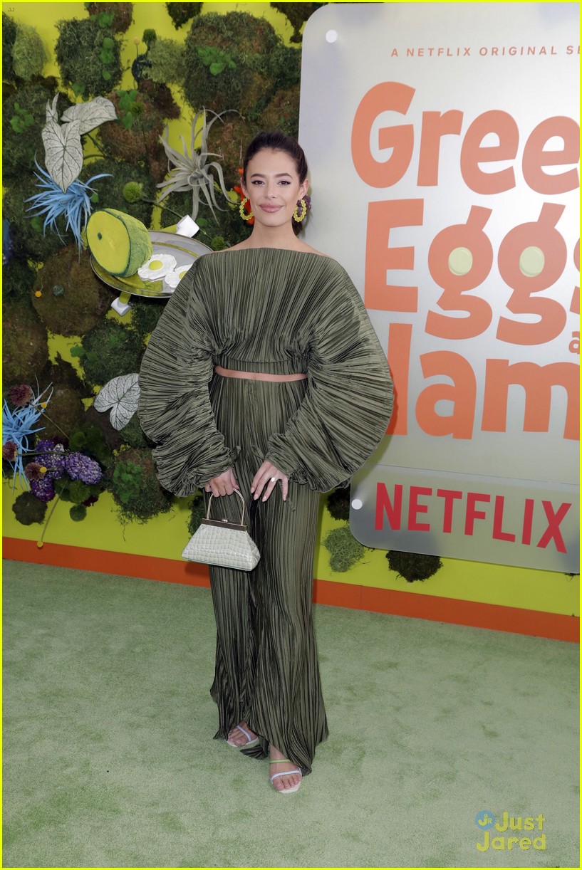 Chloe Bridges Supports Fiance Adam Devine at 'Green Eggs & Ham' Premiere