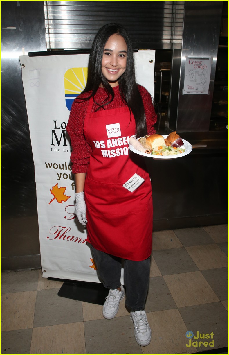 Emily Tosta Gives Back With Kitana Turnbull, Mykal-Michelle Harris & More For LA Mission's Thanksgiving Dinner Event