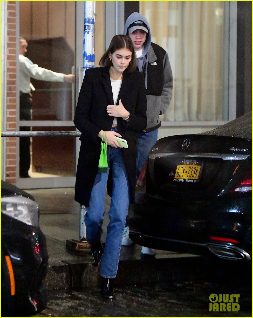 Kaia Gerber Steps Out With Pete Davidson For Dinner & Concert