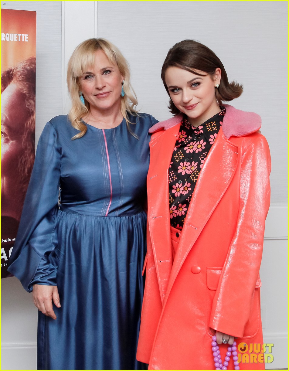 Joey King Had a Glam Phoot Shoot with Her Dog & We're Obsessed!