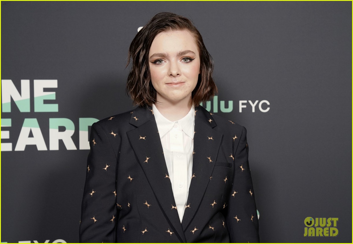Joey King & 'Looking For Alaska' Stars Hit Up Hulu's 'Scene & Heard' SAG Event