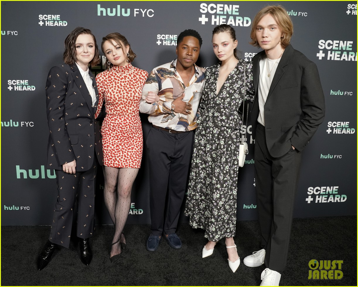 Joey King & 'Looking For Alaska' Stars Hit Up Hulu's 'Scene & Heard' SAG Event