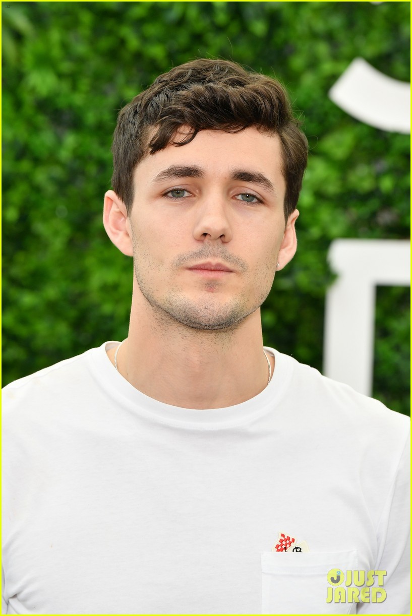 The Little Mermaid's Live-Action Prince Eric Will Be Jonah Hauer-King!