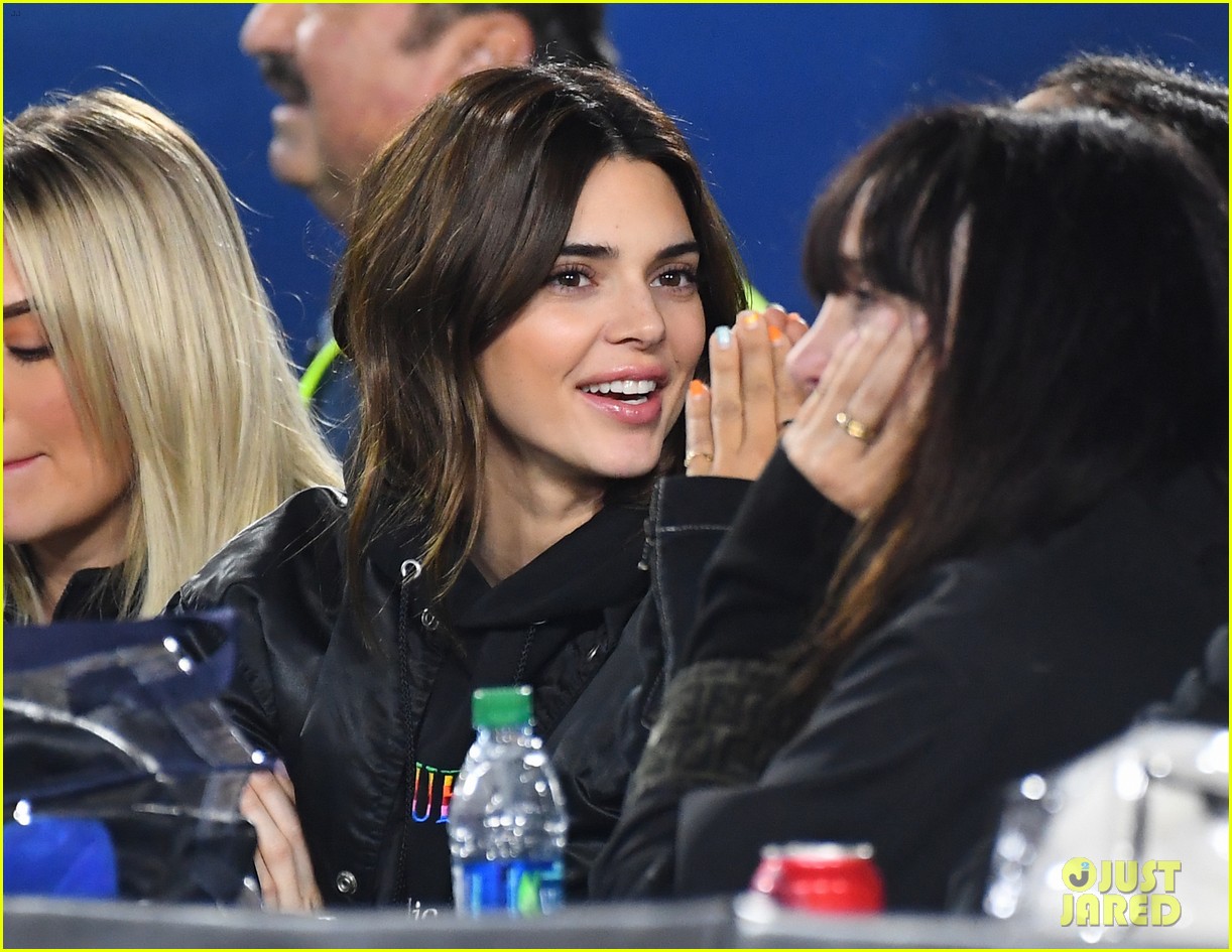 Kendall Jenner Watches NFL Game Right on the Field!