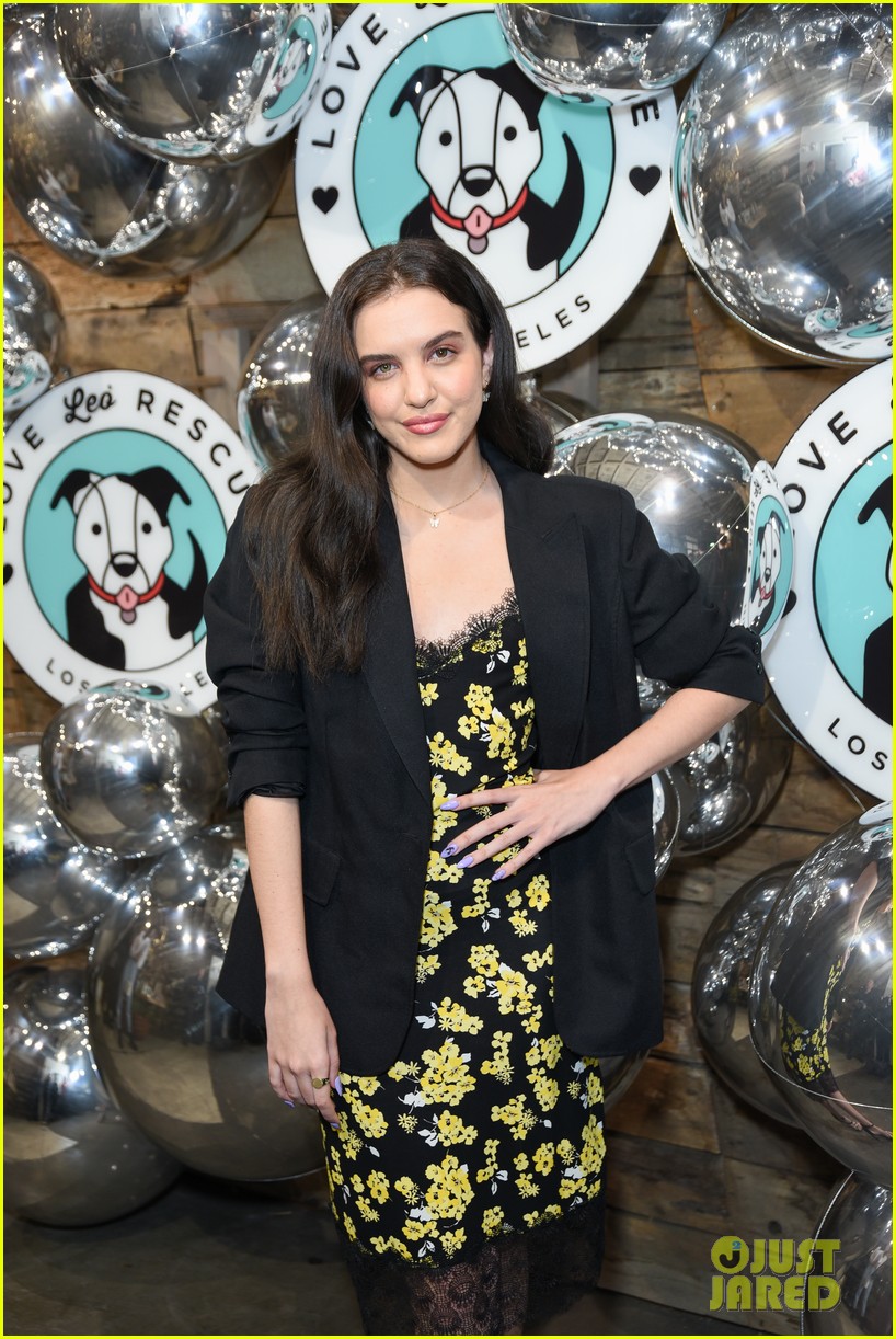 Maddie Ziegler, Hayley Orrantia & Victoria Justice Support Love Leo Rescue