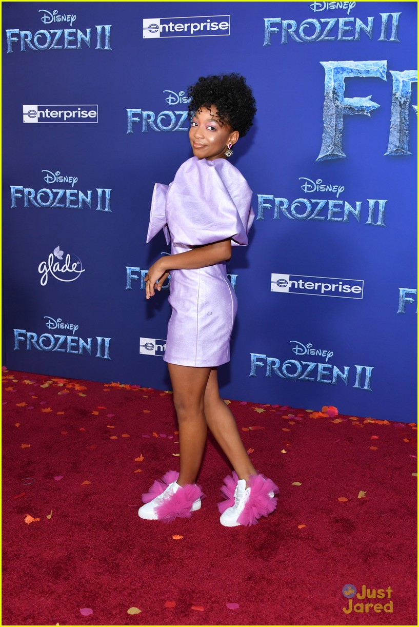 Vanessa & Veronica Merrell Coordinate Their Looks For 'Frozen 2' Premiere