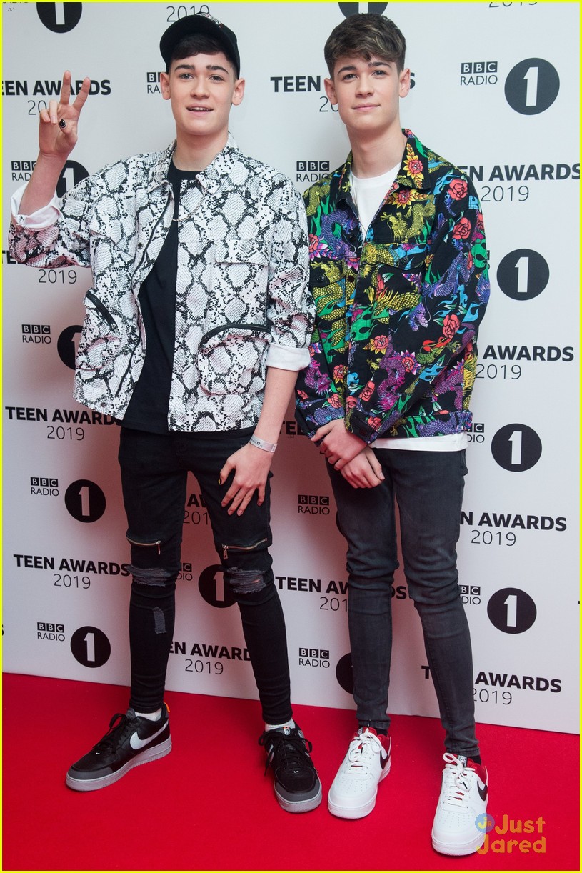 Perrie Edwards & Jade Thirlwall Rep Little Mix at BBC Teen Awards 2019