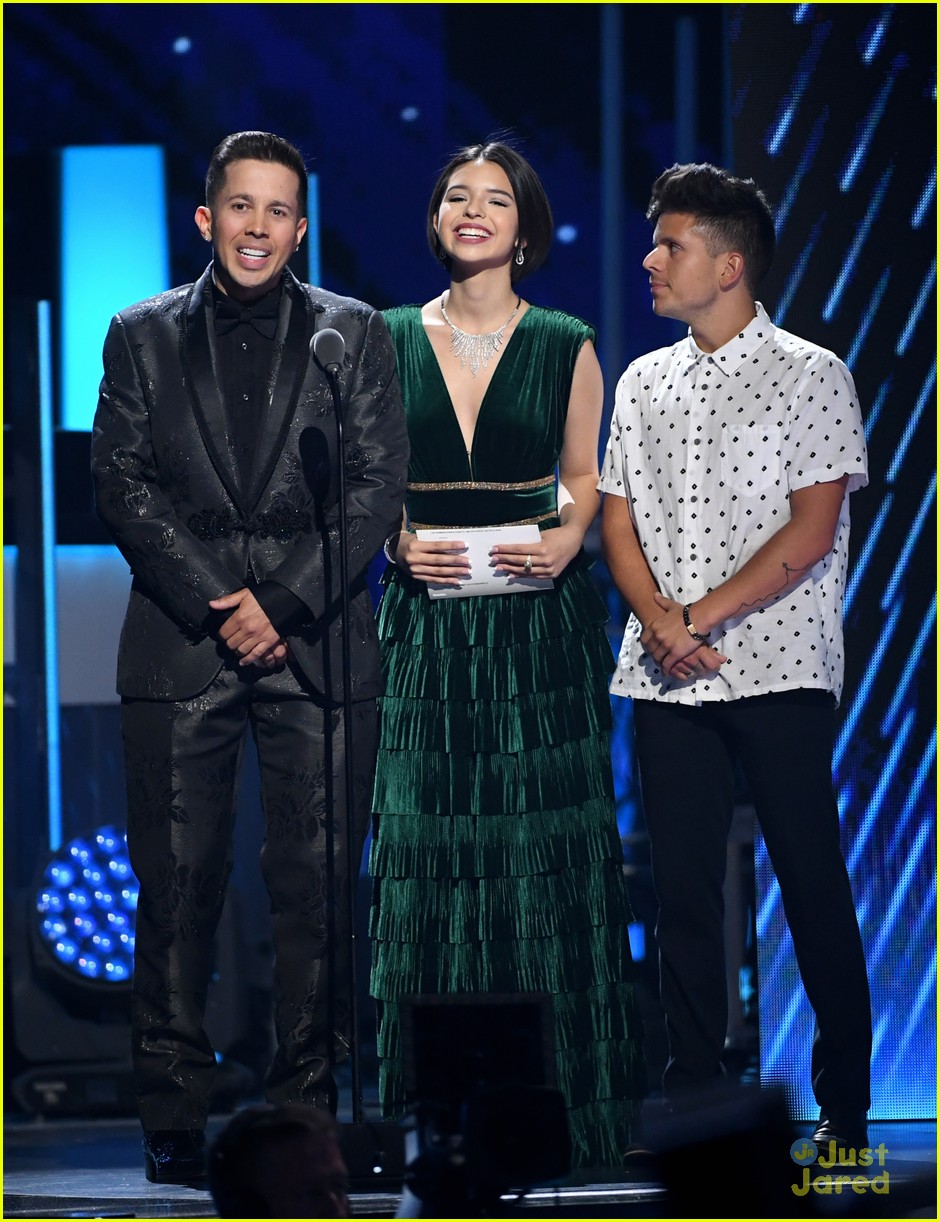 Rudy Mancuso Presents Best New Artist at Latin Grammy Awards 2019