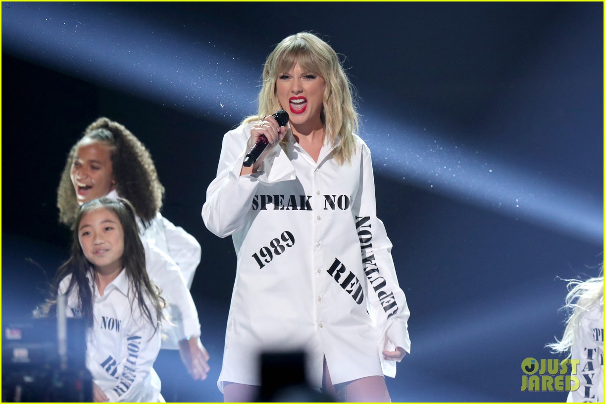 Taylor Swift Sings Her Greatests Hits for AMAs 2019 Performance Medley