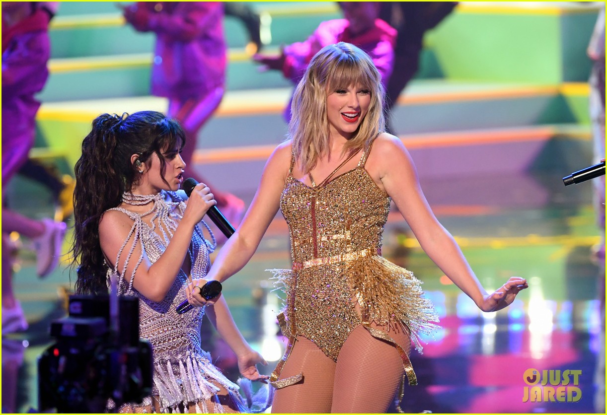Taylor Swift Sings Her Greatests Hits for AMAs 2019 Performance Medley