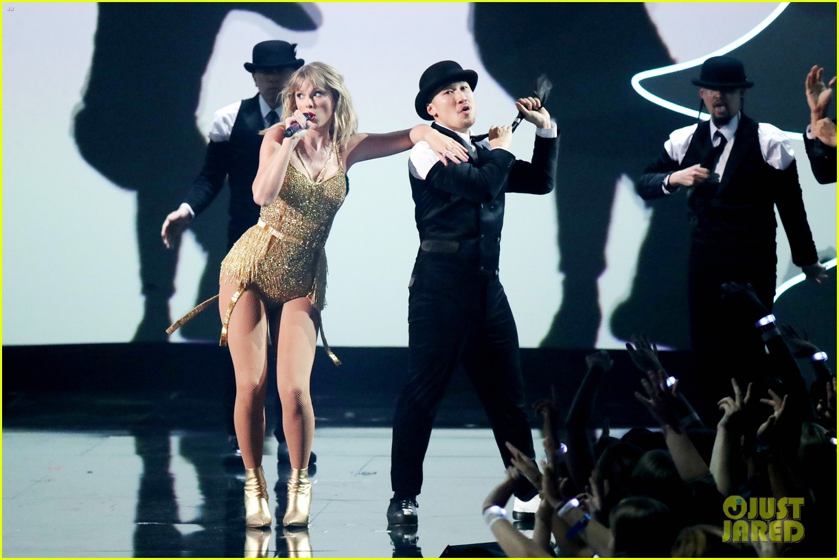 Taylor Swift Sings Her Greatests Hits for AMAs 2019 Performance Medley