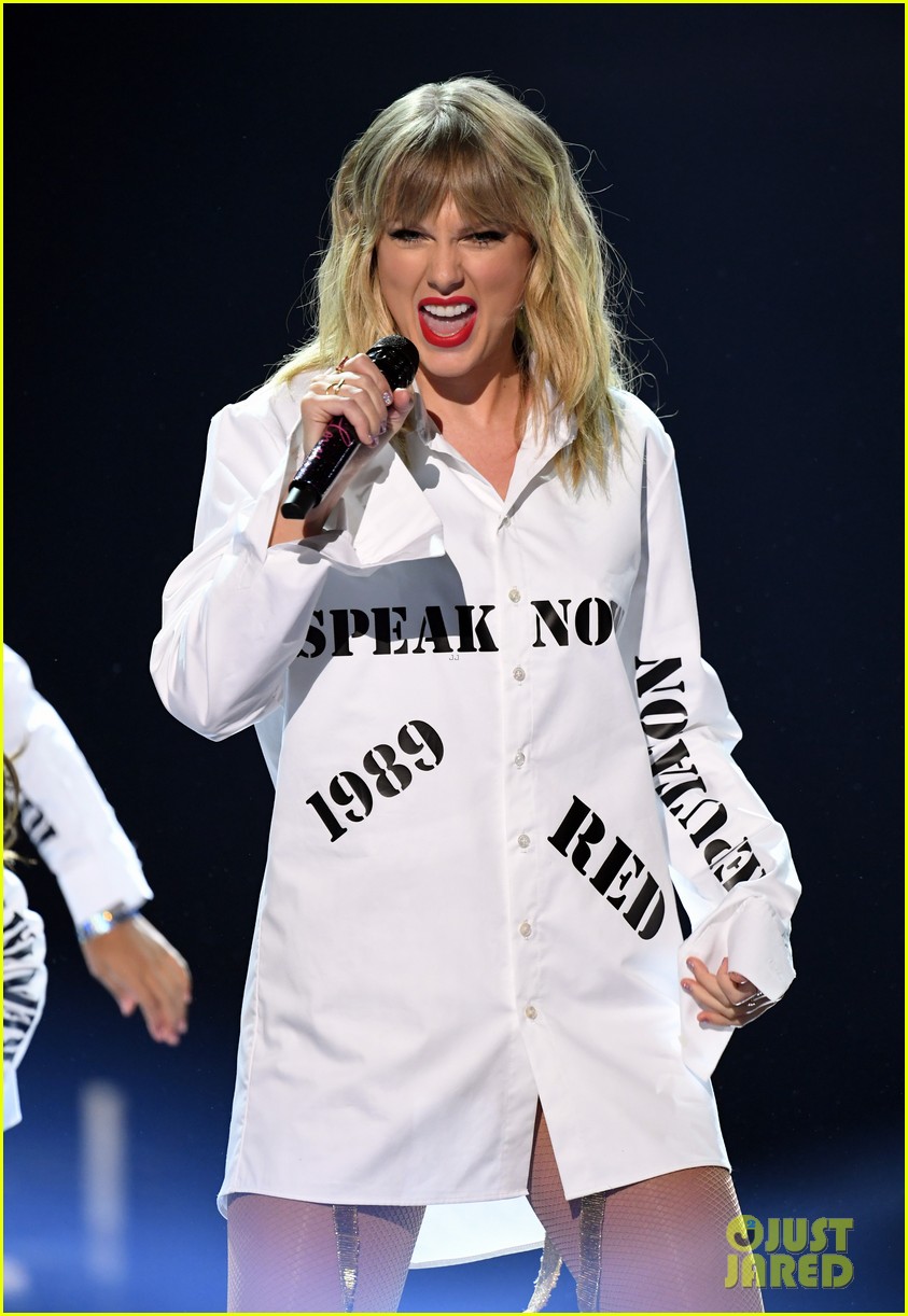 Taylor Swift Sings Her Greatests Hits for AMAs 2019 Performance Medley