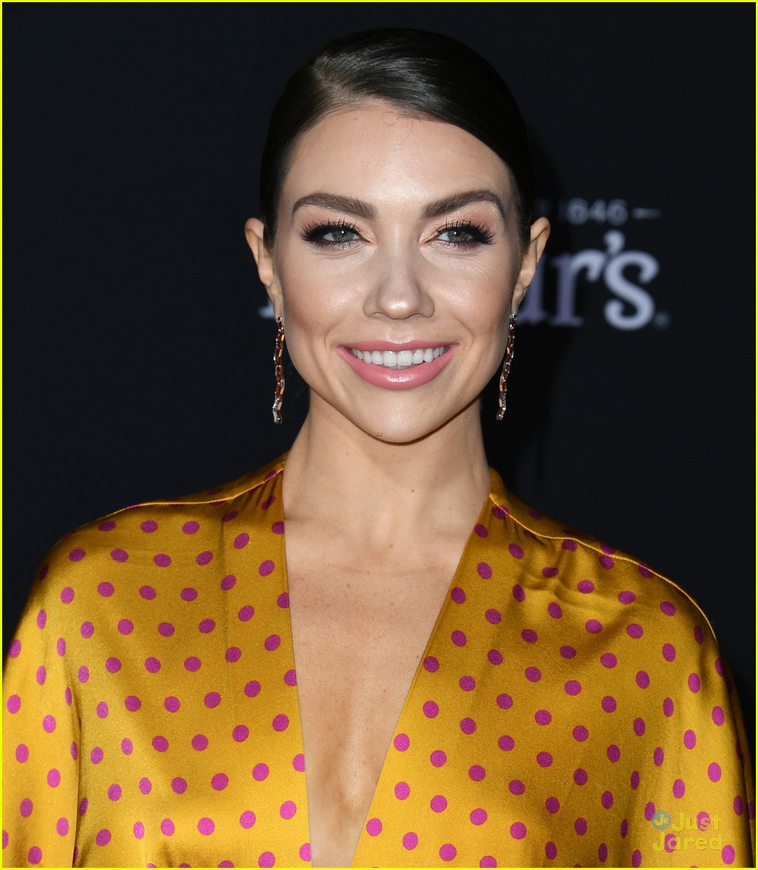 Jenna Johnson & Val Chmerkovskiy Have Cute Date Night Out at 'Knives Out' Premiere