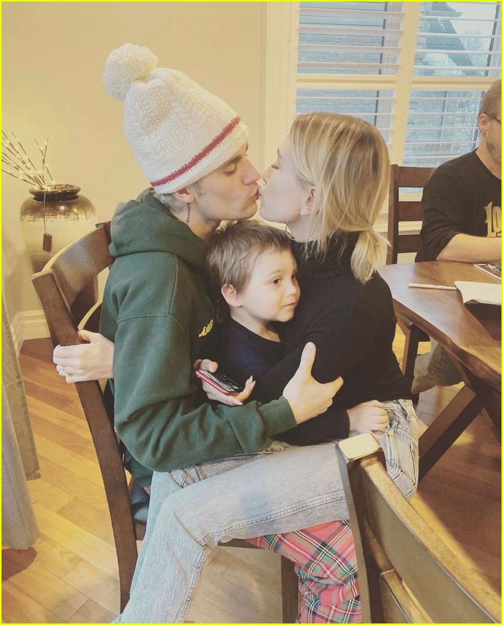 Justin & Hailey Bieber Share Their Sweet Christmas Photos!