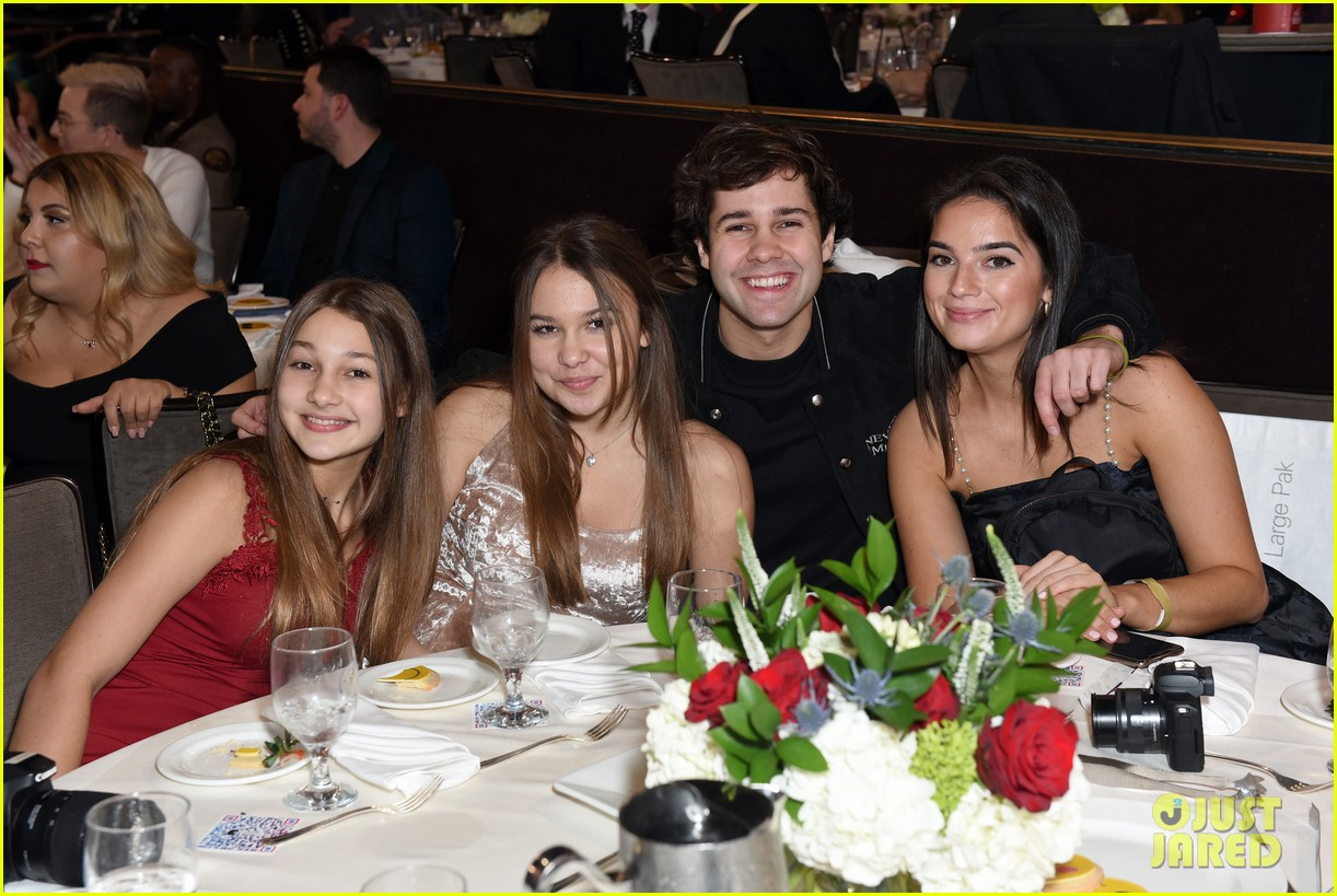 David Dobrik & Vlog Squad Win Big at Streamy Awards 2019!