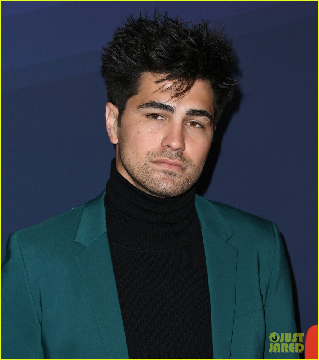 David Dobrik & Vlog Squad Win Big at Streamy Awards 2019!