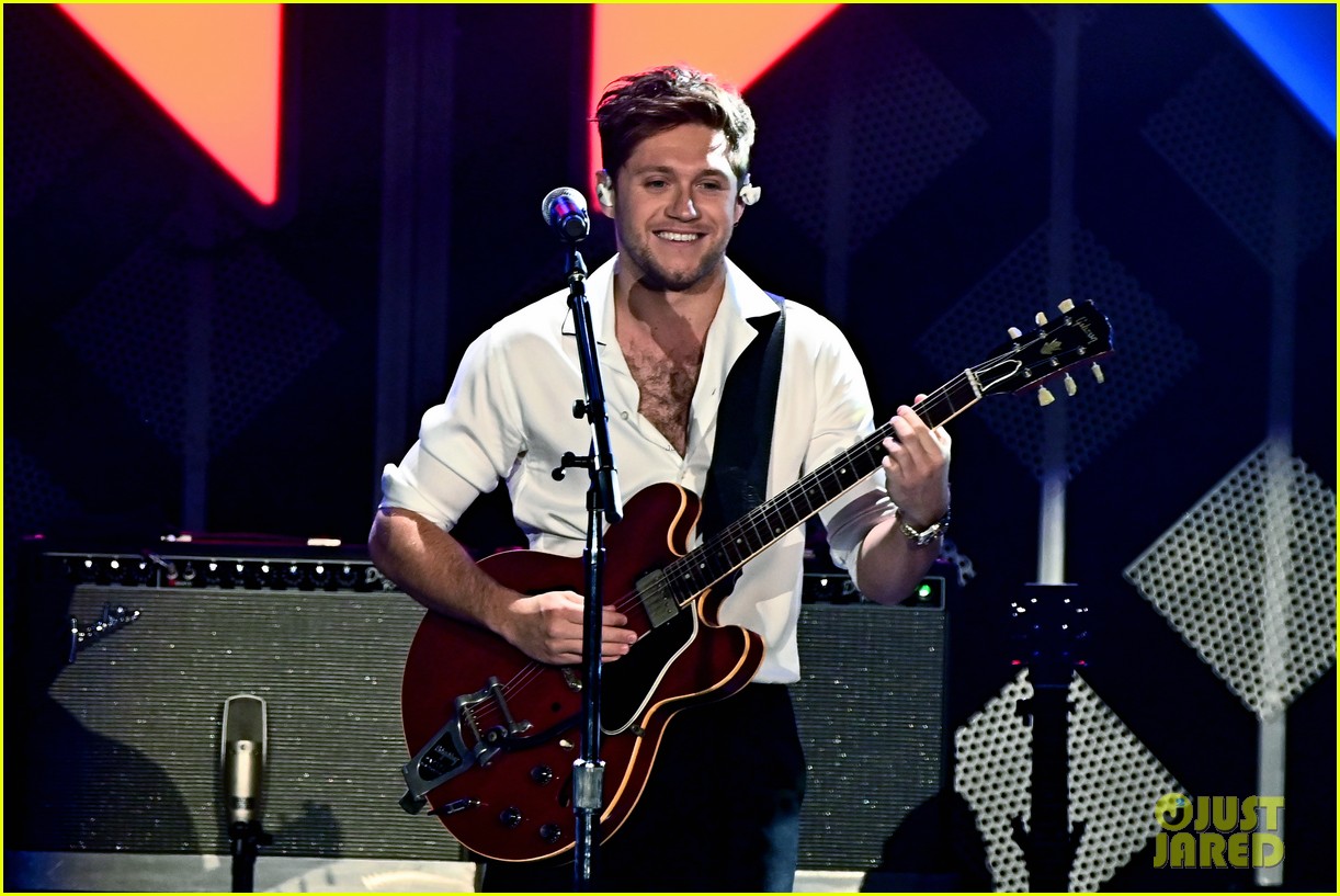 Zara Larsson Gets To Celebrate Her 22nd Birthday at Jingle Ball 2019 in Chicago