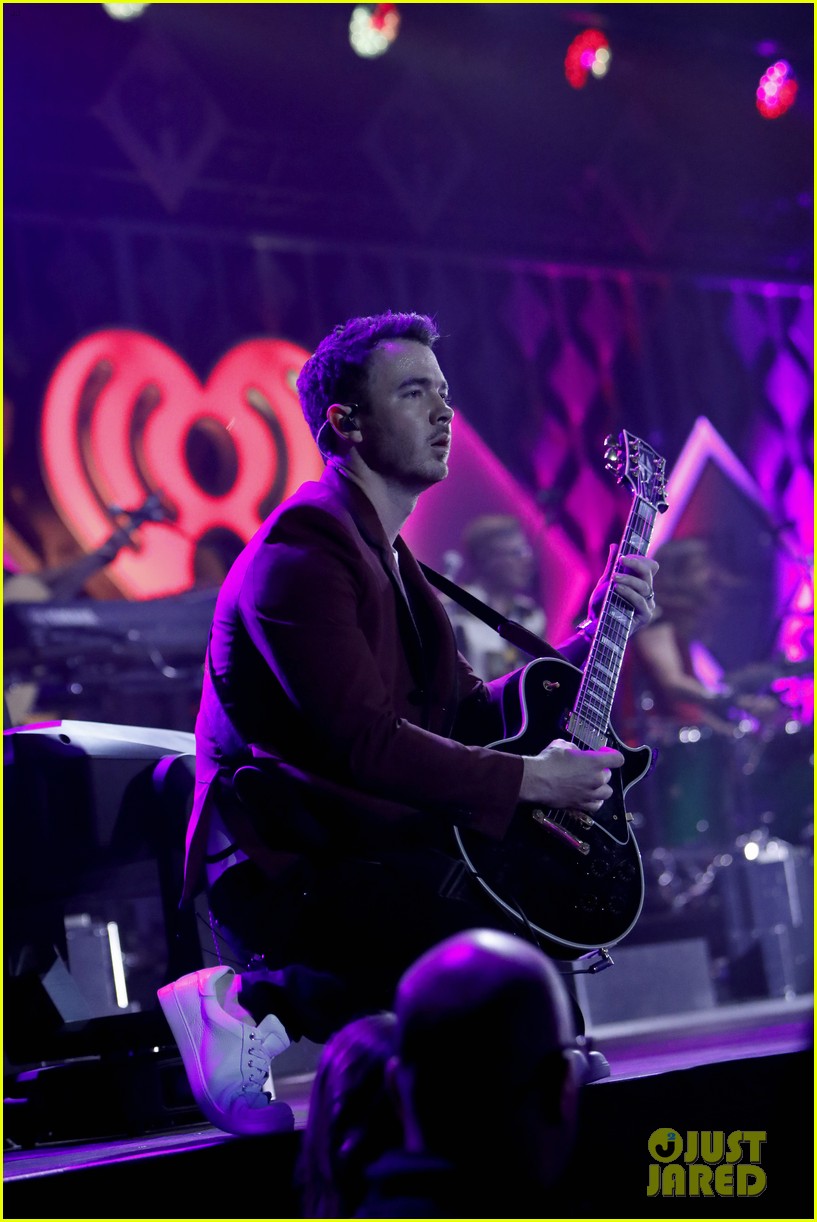 Zara Larsson Gets To Celebrate Her 22nd Birthday at Jingle Ball 2019 in Chicago