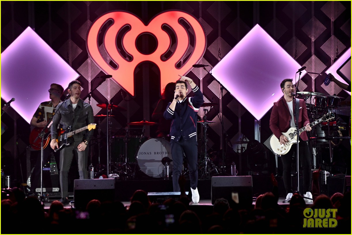 Zara Larsson Gets To Celebrate Her 22nd Birthday at Jingle Ball 2019 in Chicago