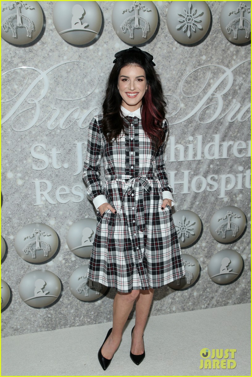 Joel Courtney & Karan Brar Support St. Jude at Brooks Brothers Holiday Celebration