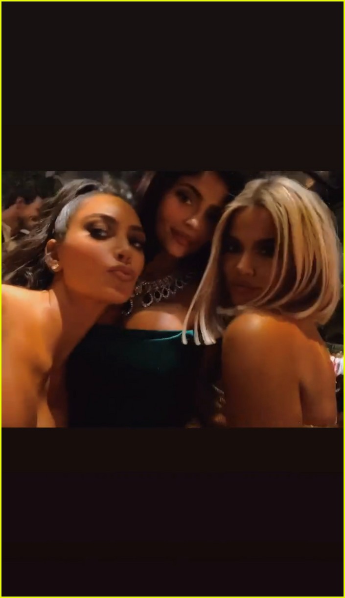 Kendall & Kylie Jenner Join Their Family at Annual Christmas Eve Party!