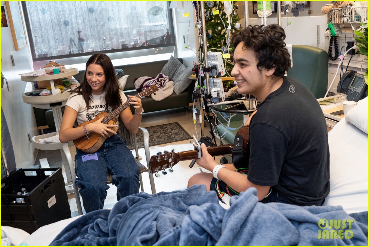 Kenzie Ziegler & Isaak Presley Visit Children's Hospital For Music Therapy