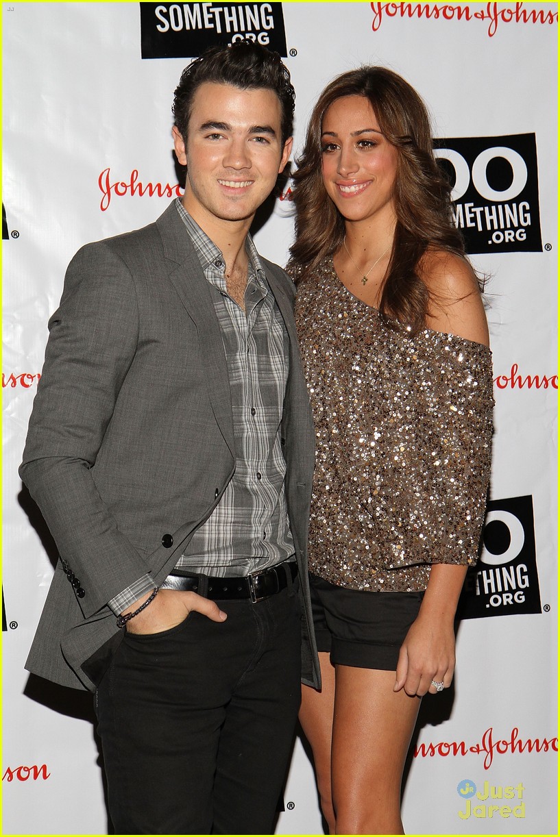 Kevin Jonas's Super Sweet Anniversary Message For Wife Danielle Jonas Will Make You Melt