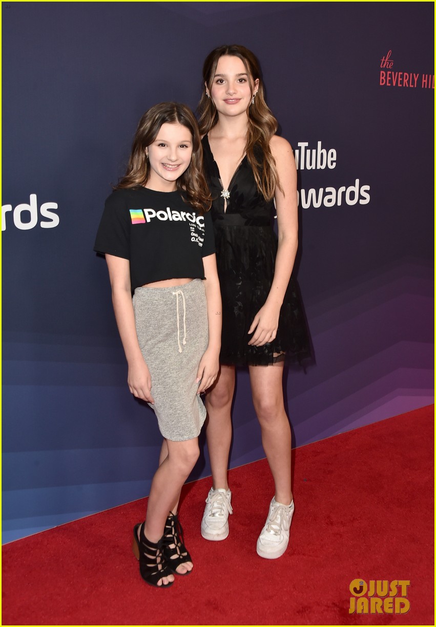 Annie LeBlanc Pairs Dress With Sneakers at Streamy Awards 2019: 'Let Me Be Comfortable!'