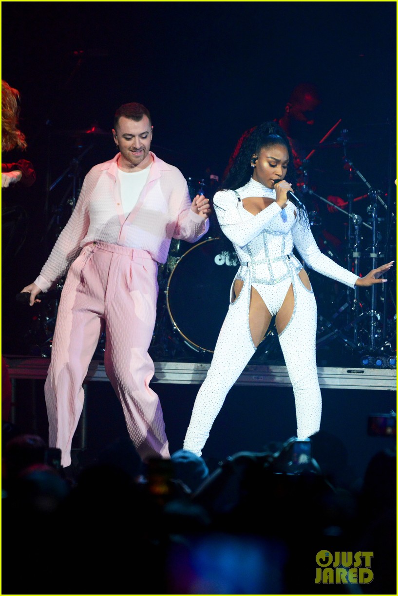 Normani Performs 'Dancing With A Stranger' Live With Sam Smith For The First Time - Watch Now!