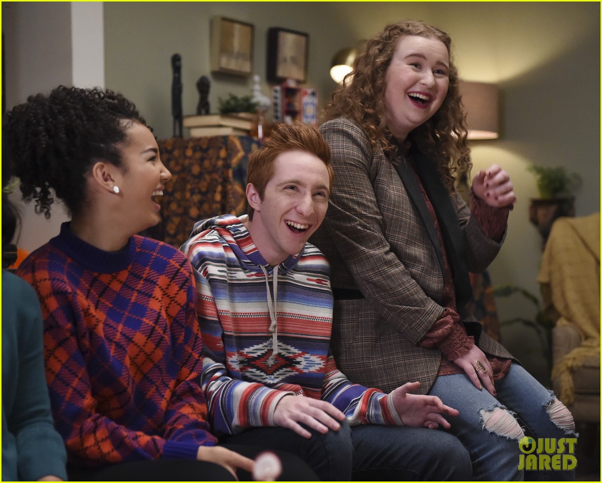 Tensions Are Rising Between Nini & Ricky On 'High School Musical: The Musical: The Series' This Week - Exclusive Clip